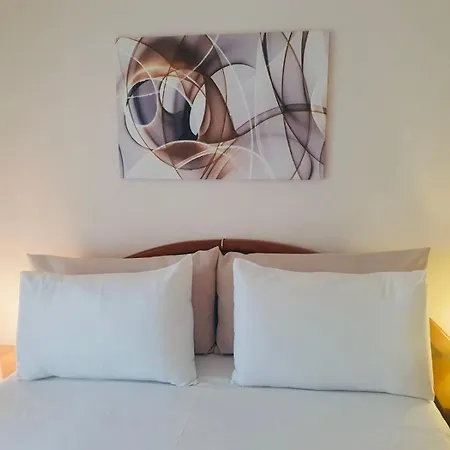 Apartment Sofia's Modern Gjirokaster